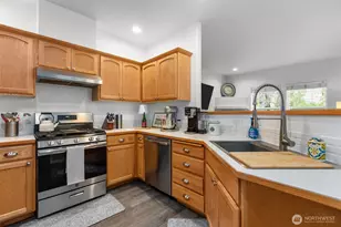 10617 NE Kingston Meadows Circle, Kingston, WA 98346 - Photo 4