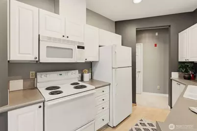 16125 Juanita-Woodinville Way NE #2511, Bothell, WA 98011 - Photo 10