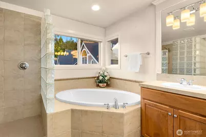 3021 278th Court SE, Sammamish, WA 98075 - Photo 34