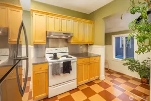 2315 E Spring St, Seattle, WA 98122 - Photo 14
