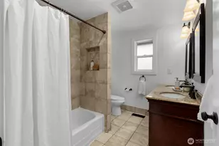 625 SW 127th St, Seattle, WA 98146 - Photo 18