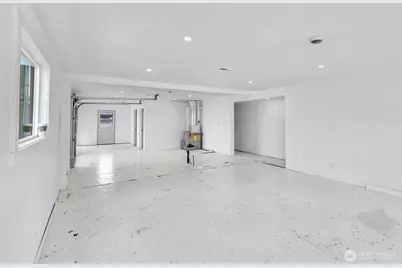 9808 17th Avenue SW, Seattle, WA 98106 - Photo 2