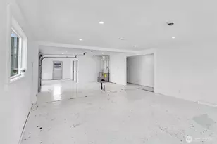 9808 17th Ave SW, Seattle, WA 98106 - Photo 2