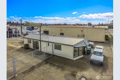 9808 17th Avenue SW, Seattle, WA 98106 - Photo 16