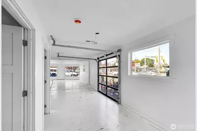 9808 17th Avenue SW, Seattle, WA 98106 - Photo 8
