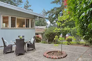 12226 SE 25th St, Bellevue, WA 98005 - Photo 32