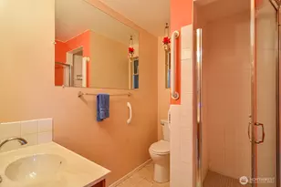 13709 39th Ave NE, Seattle, WA 98125 - Photo 14