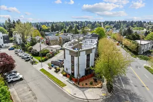 10170 Holman Rd NW, Seattle, WA 98177 - Photo 32
