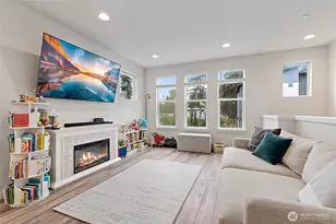 13420 Manor Way, Lynnwood, WA 98087 - Photo 8