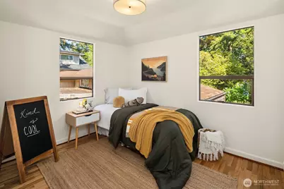 10208 23rd Avenue NE, Seattle, WA 98125 - Photo 16