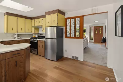 10208 23rd Avenue NE, Seattle, WA 98125 - Photo 6