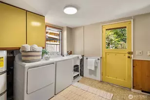 10208 23rd Ave NE, Seattle, WA 98125 - Photo 18