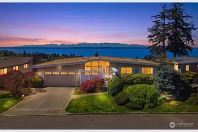 911 12th Avenue N, Edmonds, WA 98020 - Photo 1