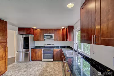 733 104th Street, Seattle, WA 98133 - Photo 8