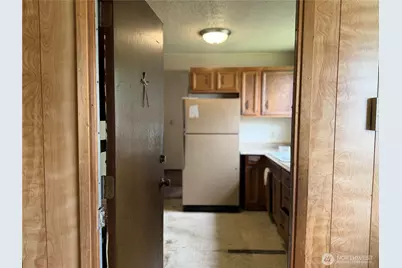 821 108th Street S, Tacoma, WA 98444 - Photo 12