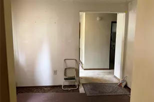 821 108th St S, Tacoma, WA 98444 - Photo 16