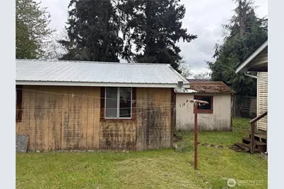 821 108th Street S, Tacoma, WA 98444 - Photo 10