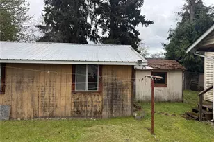 821 108th St S, Tacoma, WA 98444 - Photo 10