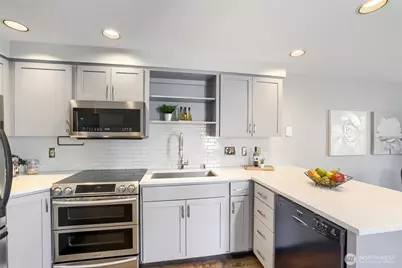 806 NW 52nd Street, Seattle, WA 98107 - Photo 10
