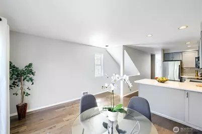 806 NW 52nd Street, Seattle, WA 98107 - Photo 8
