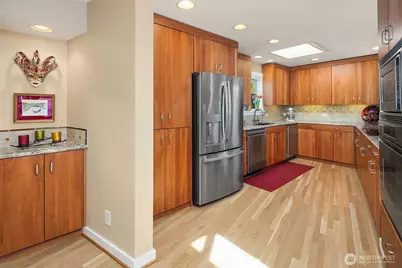 10 E Roanoke Street #2, Seattle, WA 98102 - Photo 12