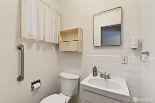 2 Pacific Pl, Longview, WA 98632 - Photo 14