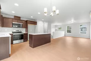 8117 108th St NE, Marysville, WA 98271 - Photo 12