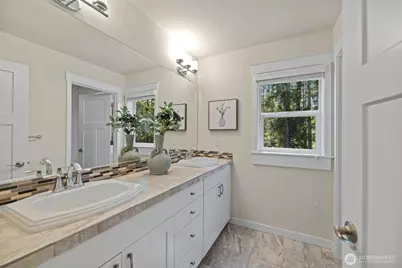 23331 SE 4th Place, Sammamish, WA 98074 - Photo 24