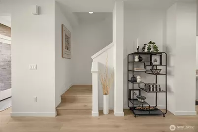 8323 B 12th Avenue NW, Seattle, WA 98117 - Photo 16