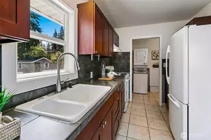 2609 NE 145th St, Seattle, WA 98155 - Photo 8
