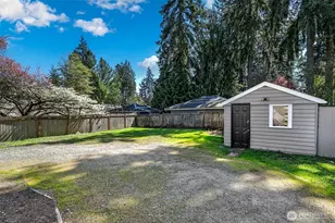 2609 NE 145th St, Seattle, WA 98155 - Photo 18