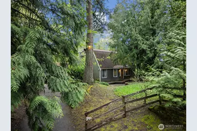 611 208th Avenue SE, Sammamish, WA 98074 - Photo 4