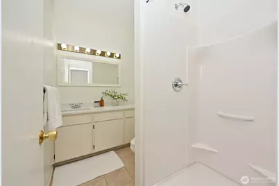6343 Sand Point Way NE, Seattle, WA 98115 - Photo 18