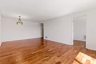 800 N Allen Pl, Seattle, WA 98103 - Photo 4
