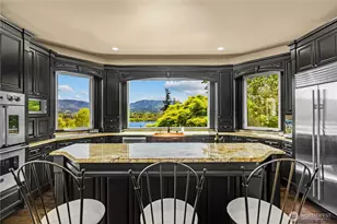 4145 Peregrine Point Way SE, Sammamish, WA 98075 - Photo 6