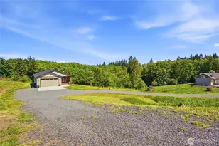 200 Red Hawk Dr, Castle Rock, WA 98611 - Photo 34
