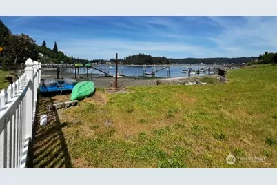 582 North Shore Blvd, Fox Island, WA 98333 - Photo 4