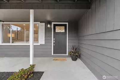 12604 177th Place SE, Renton, WA 98059 - Photo 4