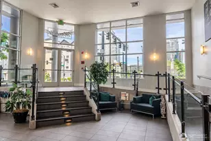 699 John St, Seattle, WA 98109 - Photo 24