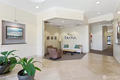 3333 Wallingford Avenue N #203, Seattle, WA 98103 - Photo 4