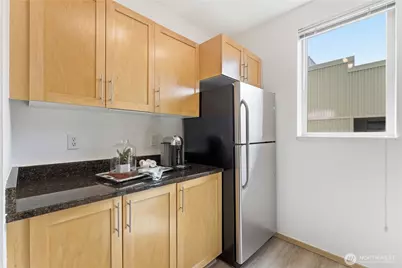 3333 Wallingford Avenue N #203, Seattle, WA 98103 - Photo 18
