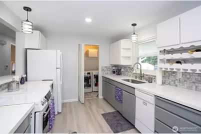 7614 47th Avenue E, Tacoma, WA 98443 - Photo 8
