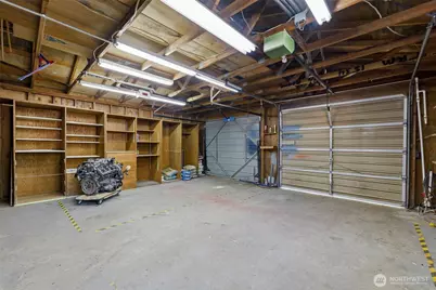 31061 W Lake Morton Drive SE, Kent, WA 98042 - Photo 22