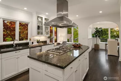 1206 37th Avenue E, Seattle, WA 98112 - Photo 10