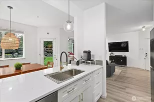 13000 Admiralty Way, Everett, WA 98204 - Photo 10