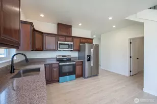 624 Aster St S, Soap Lake, WA 98851 - Photo 4