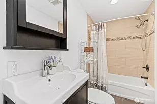 10758 Ashworth Ave N, Seattle, WA 98133 - Photo 20