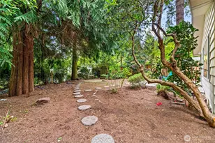10758 Ashworth Ave N, Seattle, WA 98133 - Photo 30