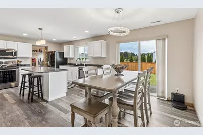 18630 94th Avenue Ct E, Puyallup, WA 98375 - Photo 10