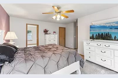 18630 94th Avenue Ct E, Puyallup, WA 98375 - Photo 20